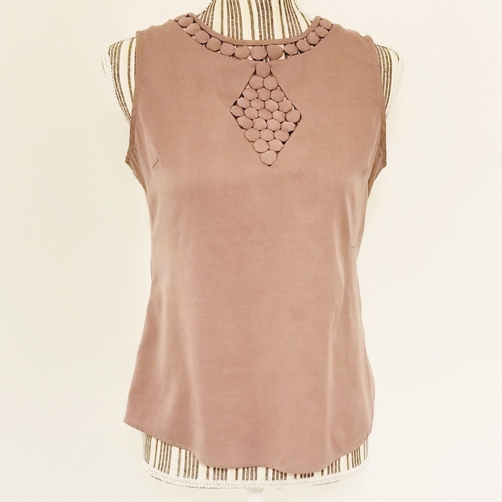 Banana Republic Sleveless Blouse